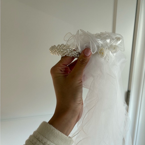 Pearl Flower Girl/First Communion Crown - Picture 4 of 4